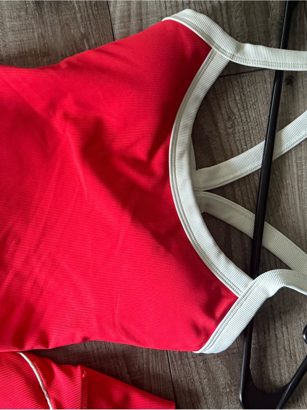 Wilo Red High-Waist Active Set - Picture 3 of 4
